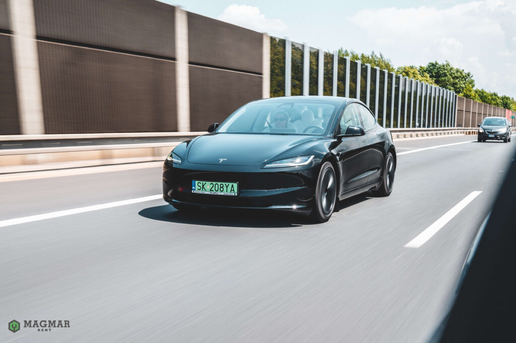 Tesla Model 3 Highland AWD – Black Long Range