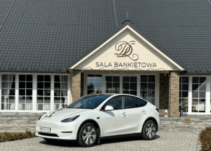 Tesla do ślubu, Tesla Y wynajem okolicznościowy z kierowcą