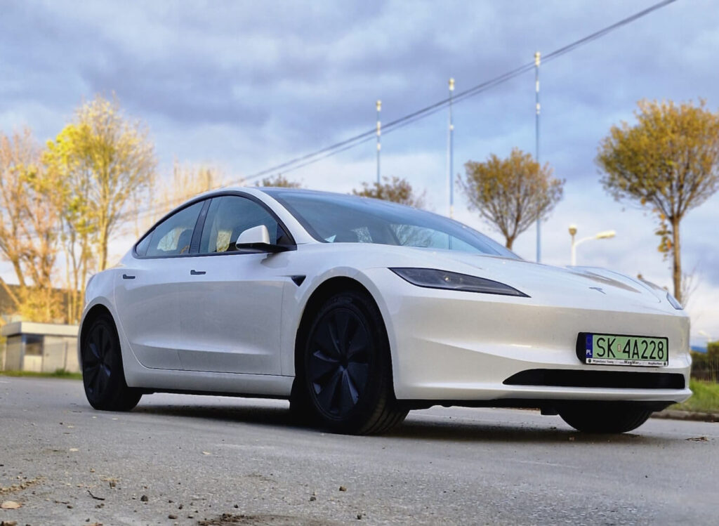 Tesla Model 3 Highland RWD – White